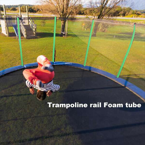 Lyserøde børnetrampolinrækværk, skumrør, svamperør 1