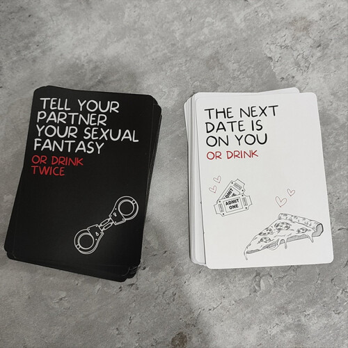 Divertente e romantico gioco di carte Flirt tra uomini e donne 1