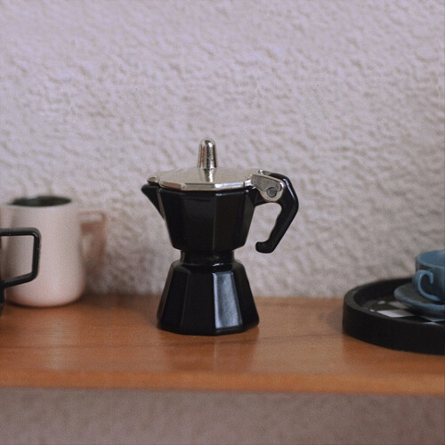 Miniature Scene Toy Simulation Mini Coffee Pot Red 1