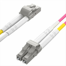 Do kabla światłowodowego OM4 LC-LC UPC Duplex w osłonie LSZH