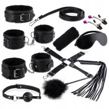 Accessoires sexuels : menottes, collier en fourrure, fouet en cuir, ensemble BDSM pour couples