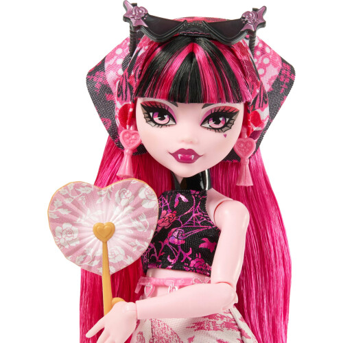 Monster High Monster High Skulltimate Secrets Κούκλα Draculaura και Σετ Αξεσουάρ, Προορισμός: Gore-geous Oasis 2