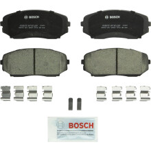 BOSCH BC1258 Jeu de plaquettes de frein disque en cramique QuietCast Premium Compatible avec certains Ford Edge ; Lincoln MKX; Mazda CX-5 C