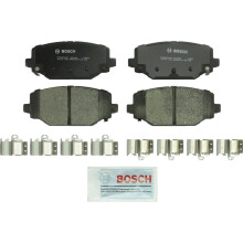 BOSCH BC1596 Jeu de plaquettes de frein disque en cramique QuietCast Premium Compatible avec certains Chrysler Town & Country ; Voyage Dodge