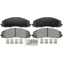 Zestaw pσlmetalicznych klockσw hamulcowych BOSCH BSD1680 do ciezkich zastosowan  kompatybilny z modelami Select Ford F-250 Super Duty F-350 Super Du