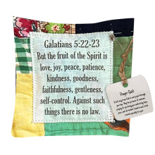 (Type 11) Mini Prayer Quilt Cross Handcrafted Sew Pocket 10x10cm Type 2