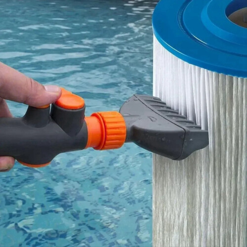 Nettoyant pour piscines, jacuzzis et spas 2