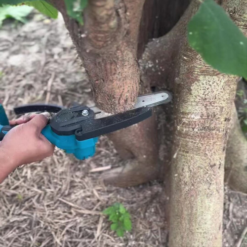 Cordless Chainsaw Tool for Garden Wood Cutting for 18V Battery 1