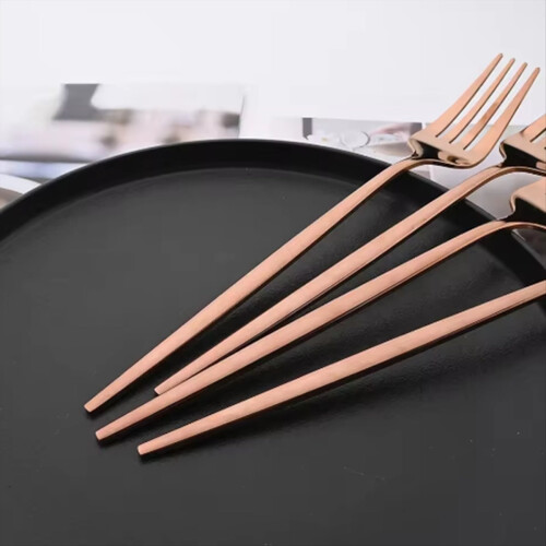 24Pcs Rose Gold Dinnerware Set Stainless Steel Tableware Set 2