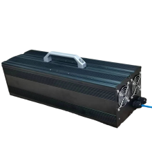 Hochleistungs-Multispannungsladegerät für Lithium-Ionen-, LiFePO4-, LTO- und Bleiakkumulatoren – 12 V/160 A, 24 V/120 A