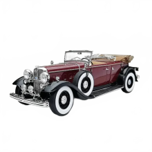 1:18 Scale 1932 Ford Lincoln KB Diecast Model - Classic Car Collectible for Adult Enthusiasts and Souvenir Gifts