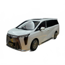 GAC M8 2023 1:18 Scale Die-Cast Model - Trumpchi GM8 Alloy Car Emulation for Collection & Display
