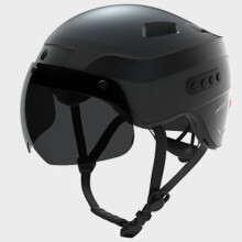 Smart Helmet Camera with 1080p HD, Bluetooth Calling & Built-in Cam for Motorcycles & Bikes
