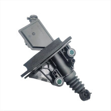 306105645R Car Clutch Master Cylinder for