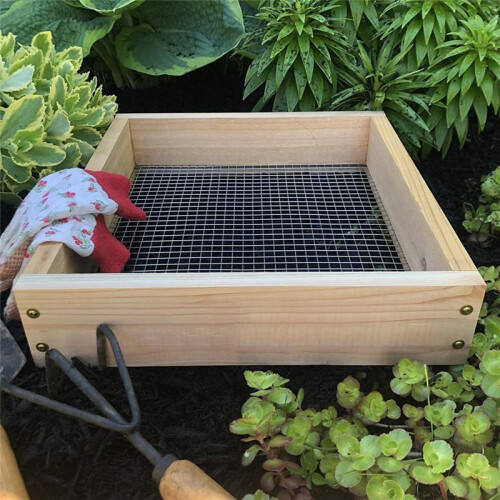 Hand Held Cedar Garden Sifter for Compost, Dirt and Potting 2