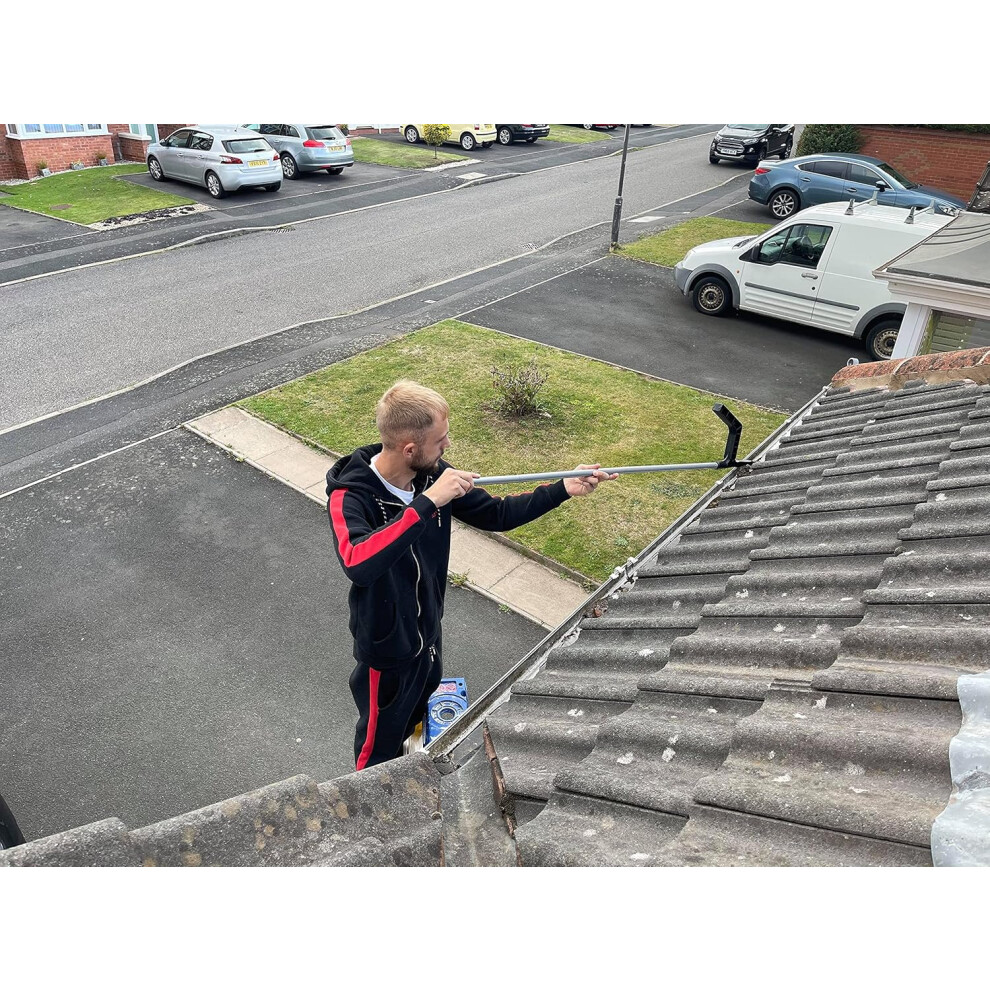 Gutter Cleaning Tool With Extendable Pole - Scraper Cleaner Tool To Remove Leaves And Debris From Gutters 5060856891257