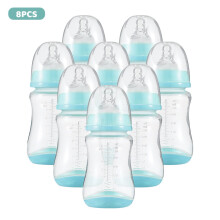Babyflaschen mit Silikonsauger und