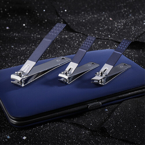 Stainless Steel Nail Clipper Set with Case 1