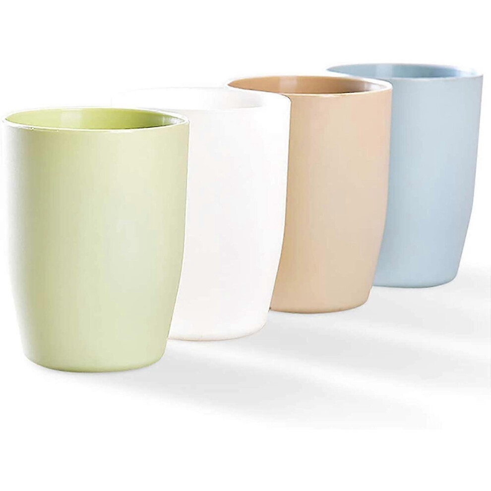 Set of 4 plastic bathroom cups