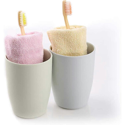 Set of 4 plastic bathroom cups 2
