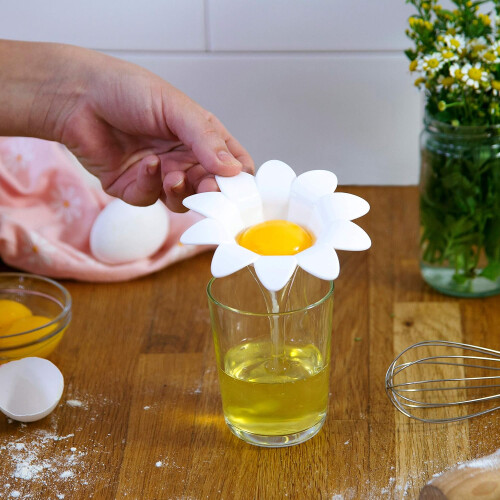 Daisy Plastic Egg Separator, Egg White Yolk Divider Kitchen Gadgets Baking Tools Egg Extractor, Cute Flower Design 2