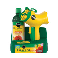 Miracle-Gro LiquaFeed All Purpose Plant Food Starter Kit, Voor Bloemen, Groenten, Bomen en Str shrubs