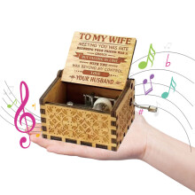 Caja de música con manivela, madera tallada, 6,5 3,8 5 cm