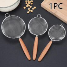 (Silver, M) Stainless Steel Strainer with Wooden Handle, 1 Count Long Handle Colander, Strainer Scoop for Kitchen Cooking, Household Kitchen Products