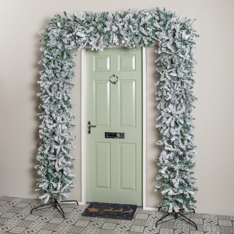 Samuel Alexander 8Ft (2.30M) Single Door Snow Flocked Christmas Tree Flat Top Arch With 2000 Tips White,Green