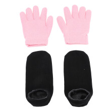 Feuchtigkeitsspendendes Spa-Set: Pinke Handschuhe & schwarze Socken