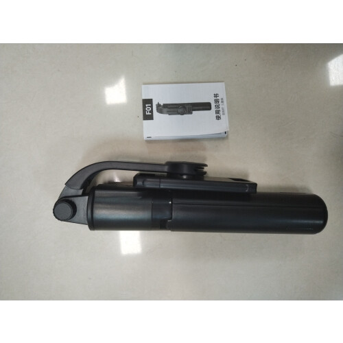 Extendable Selfie Stick Tripod 67.2cm Phone Clip Remote Shutter