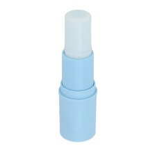 Feuchtigkeitsstift als Make-up-Primer für das Gesicht