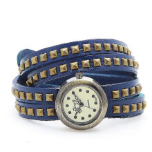(Blue) Women's Vintage Rivets Bracelet Wrist Watch