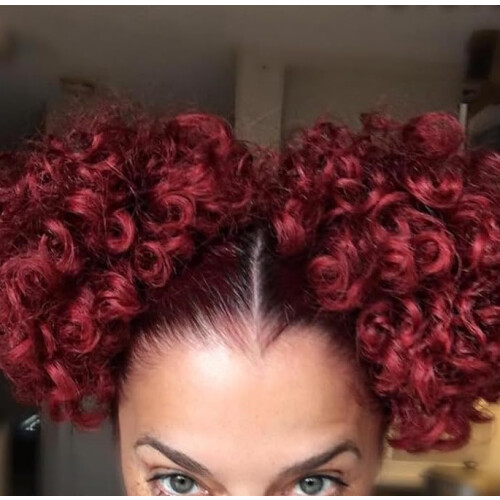 Courte queue de cheval bouclée afro puff synthétique avec cordon de serrage rouge 1