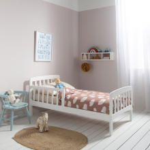 Juni Toddler Bed Solid Wood in Classic White