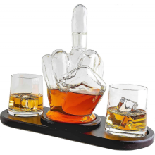 1l dekantér na víno s motivem prostředníčku, sady dekantérů na whisky, sada dekantérů na whisky, horká