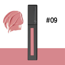 Natürlicher Samt-Matte-Flüssiglips 09