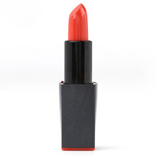 Feuchtigkeitsspendender langanhaltender Lipgloss 24