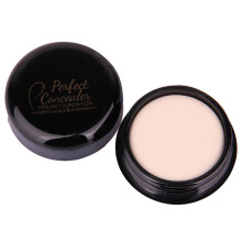 Atmungsaktive langanhaltende Foundation & Concealer