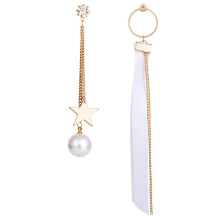 Asymmetric Faux Pearl Star Cloth Earring (Gold)