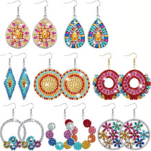 NDNXYXGS 8 paar diamanten schilderij oorbellen DIY Diamond Art Earring Kit voor volwassenen Leuke DIY ornament cadeaus voor vrouw verjaardagen Kerstm