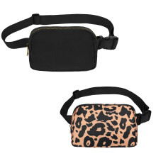 VOROLO Fanny Pack fr kvinnor och mn Crossbody-vska Bltesvska med justerbar rem Examengvor