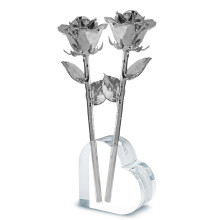 Forever Rose Dos rosas reales baρadas en platino Rosas preservadas hechas a mano en un jarrσn de acrνlico con forma de corazσn y una lujosa caja