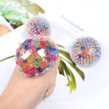 Stressball Traubenform aus weichem Gummi zum Quetschen