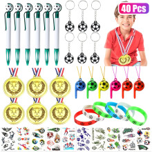 40/52/62/68/72 Stuks Voetbal Set Fluiten Stickers Sleutelhangers