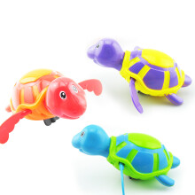 (Tortoise Random Colour) Badspielzeug: Wasser-Sprüh-Wind-Up-Schildkröte schwimmend