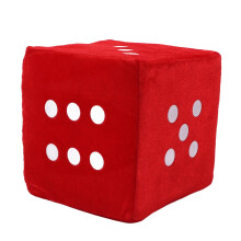 (Red) Plüschwürfel-Kissen als grüne Deko und Spielzeug