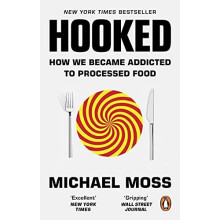 Hooked by Michael Moss Paperback Book