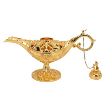 Goldene magische Genie-Lampe, geprägte Blumen,