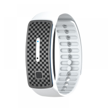 Mückenschutz-Ultraschall-Armband in Körperform